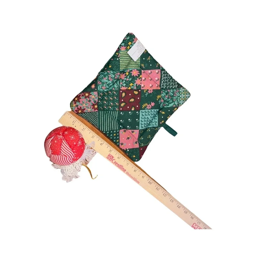 Vintage Handmade Patchwork Fabric‎ Ornaments Lot of 3 Quilted Pot Holder Holiday